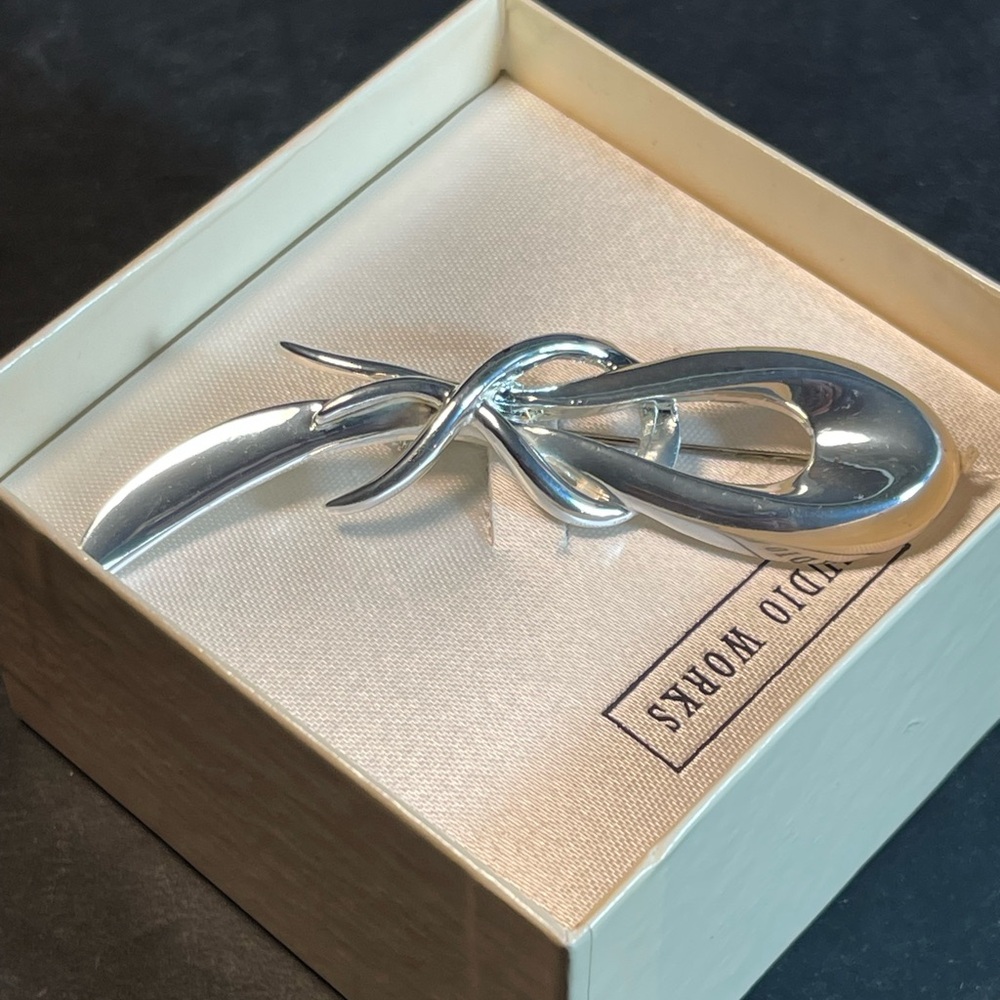 Studio Works Silver Infinite Shape Brooch/Pin - Picture 9 of 9